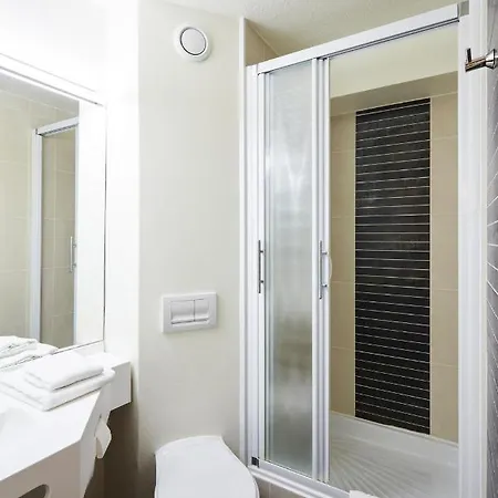 Logis Des Trois Massifs Hotel Claix (Isere)