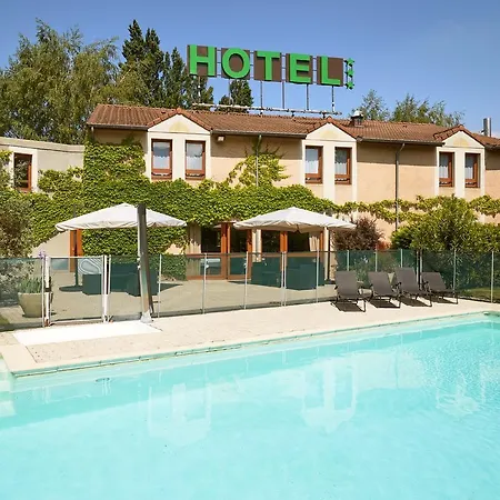 Logis Des Trois Massifs 3*