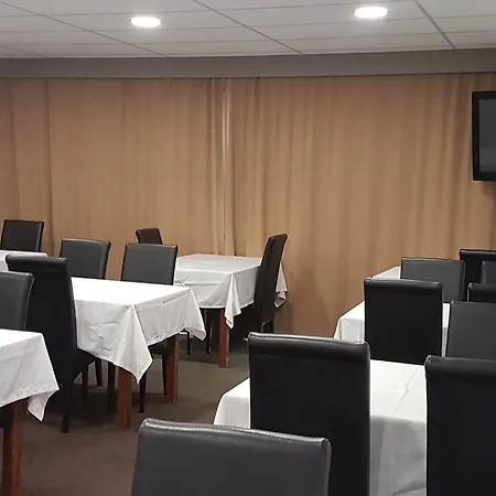 Logis Des Trois Massifs Hotel 3*