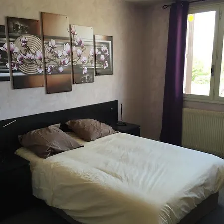 Des Trois Massifs Hotel Claix (Isere)