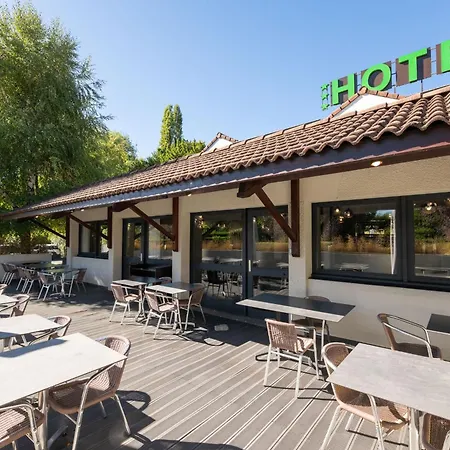 Hotell Des Trois Massifs 3*