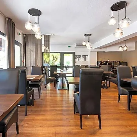 酒店 Des Trois Massifs, Grenoble Sud 3*