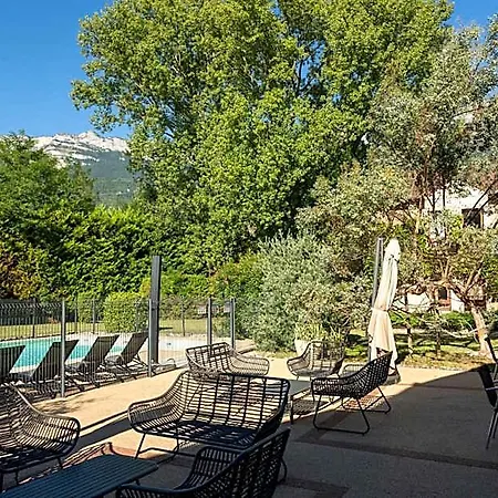 호텔 Des Trois Massifs, Grenoble Sud 클레