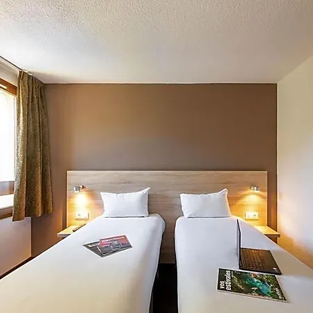 Des Trois Massifs, Grenoble Sud 호텔 3*